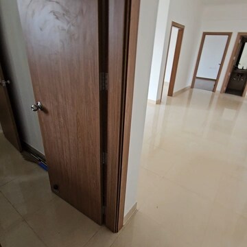 Room in 3 BHK Apartment at ATS Nobility, Sector 4, Greater Noida – for Rent