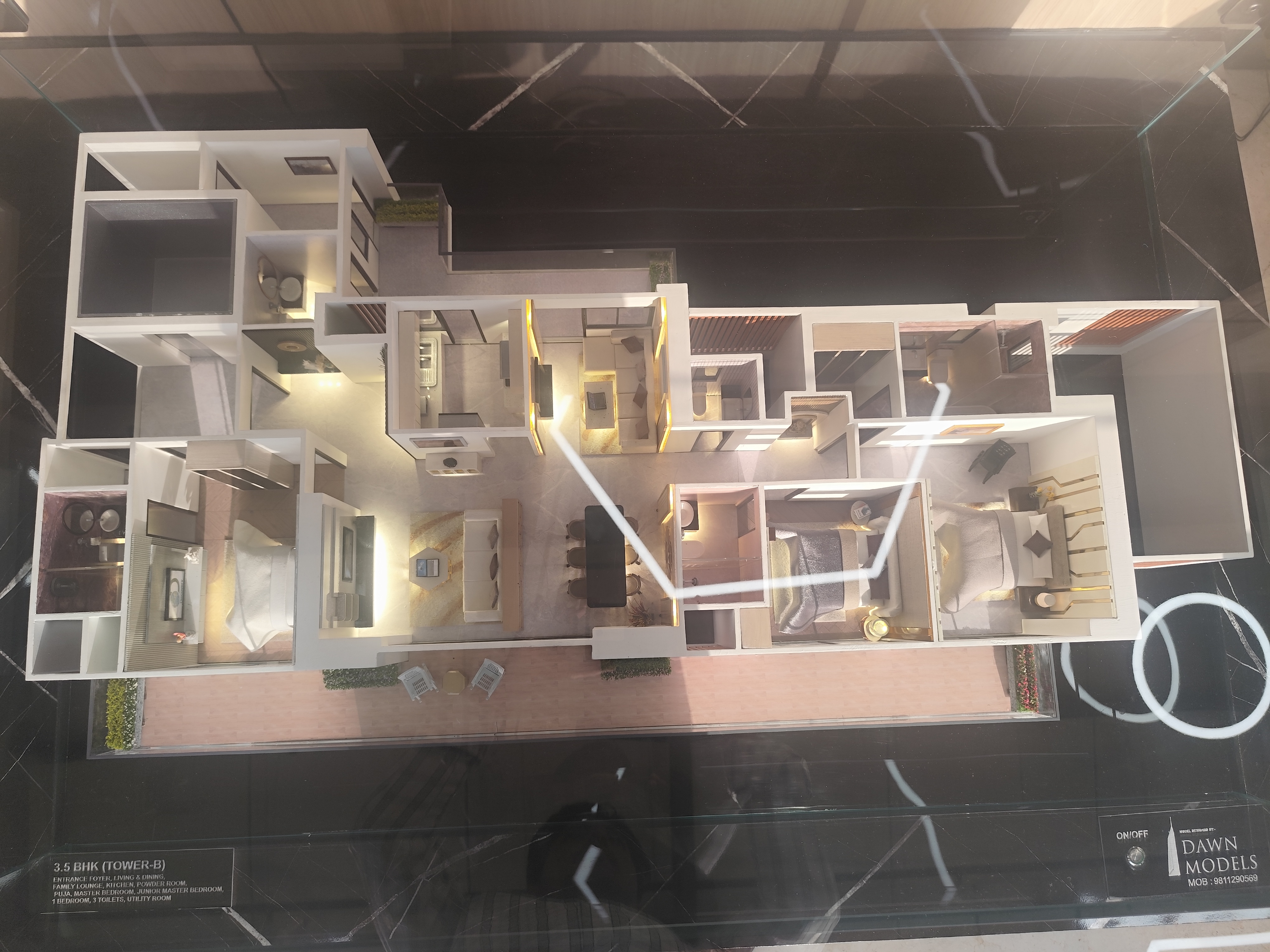 4 BHK + Pooja Room,Servant Room,Study Room Apartment For Sale in Signature Global Twin Tower DXP