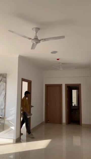Room in 3 BHK Apartment at ATS Nobility, Sector 4, Greater Noida – for Rent