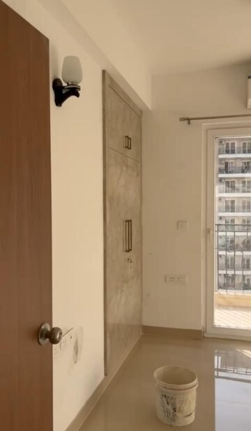 Room in 3 BHK Apartment at ATS Nobility, Sector 4, Greater Noida – for Rent