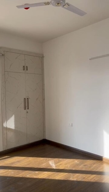 Room in 3 BHK Apartment at ATS Nobility, Sector 4, Greater Noida – for Rent