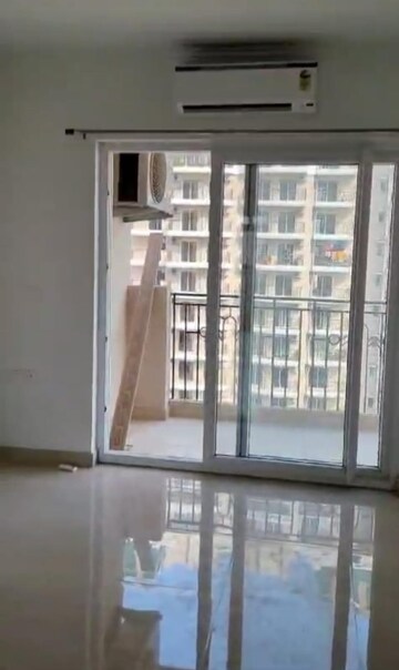 Room in 3 BHK Apartment at ATS Nobility, Sector 4, Greater Noida – for Rent