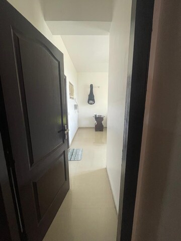 Bathroom in 2.5 BHK Apartment at Gomti Nagar – for Rent