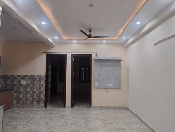 Room in 2 BHK Builder Floor at Vasundhara Sector 5 – for Rent