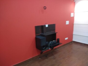 Furnished Amenities in 1 BHK Builder Floor at Greater Kailash I – for Rent