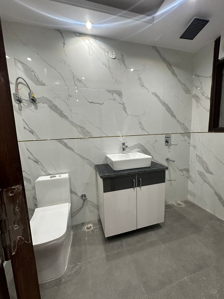 Kitchen, saket 3 Bedroom 150 Sq.Yd. Builder Floor In Saket Delhi 8350078