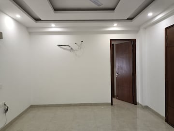 Room in 3 BHK Builder Floor at Saket – for Rent