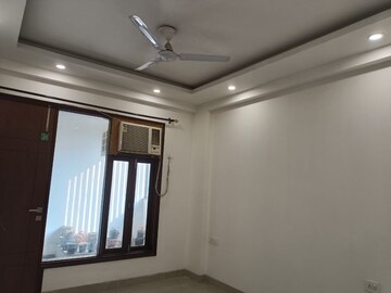 Room in 3 BHK Builder Floor at Saket – for Rent