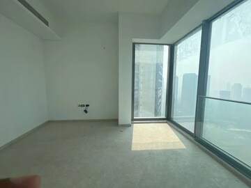 Room in 4 BHK Apartment at Rustomjee Crown, Prabhadevi – for Rent