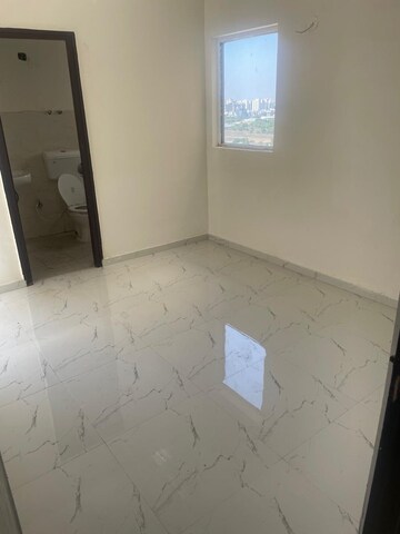 Room in 3 BHK Apartment at Pivotal Paradise, Sector 62 – for Rent