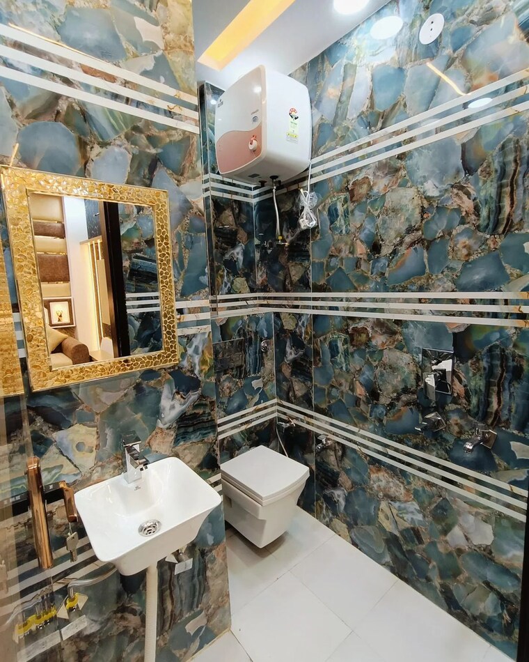 Balcony, dwarka 3 Bedroom 90 Sq.Yd. Builder Floor In Dwarka Delhi 8350138