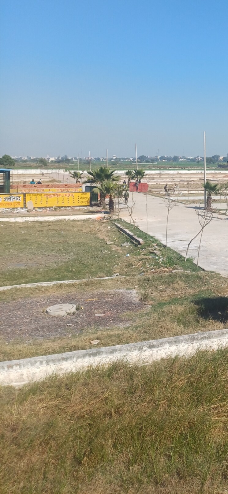 Garden, jewar  645 Sq.Yd. Plot In Jewar Greater Noida 8350144