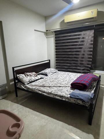 Bedroom in 2 BHK Apartment at Chembur – for Rent