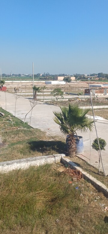  Plot For Sale in Jewar