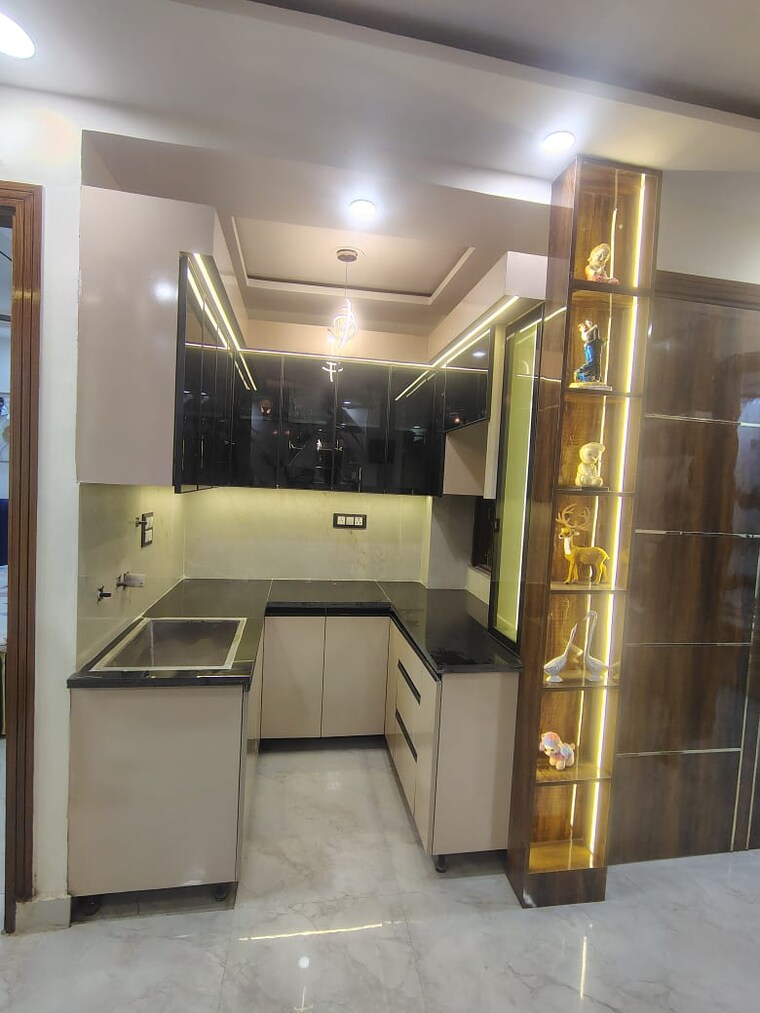 Kitchen, dwarka 3 Bedroom 100 Sq.Yd. Builder Floor In Dwarka Delhi 8350194