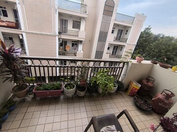 Balcony in 3 BHK Builder Floor at Patiala Road – for Sale