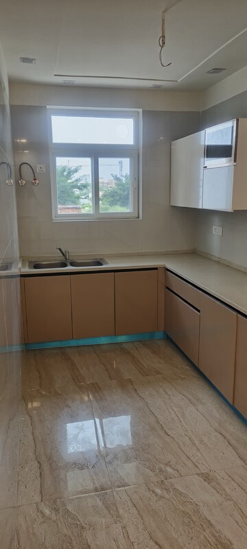 Kitchen in 3 BHK Builder Floor at BP Homes, Sector 85 – for Sale