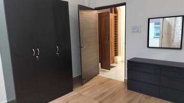 Room in 3 BHK Apartment at Khajaguda – for Rent