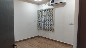 Room in 3 BHK Apartment at Khajaguda – for Rent