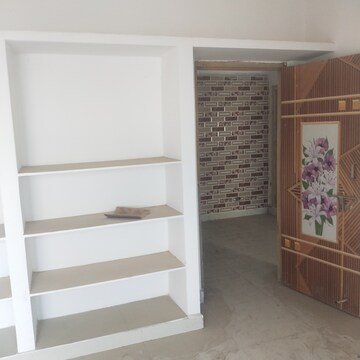 Room in 2 BHK Apartment at Hydershakote – for Sale