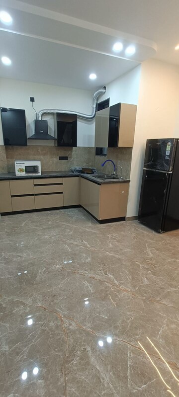 Kitchen in 1 BHK Builder Floor at Ansal Sushant Lok I, Sector 43 – for Rent