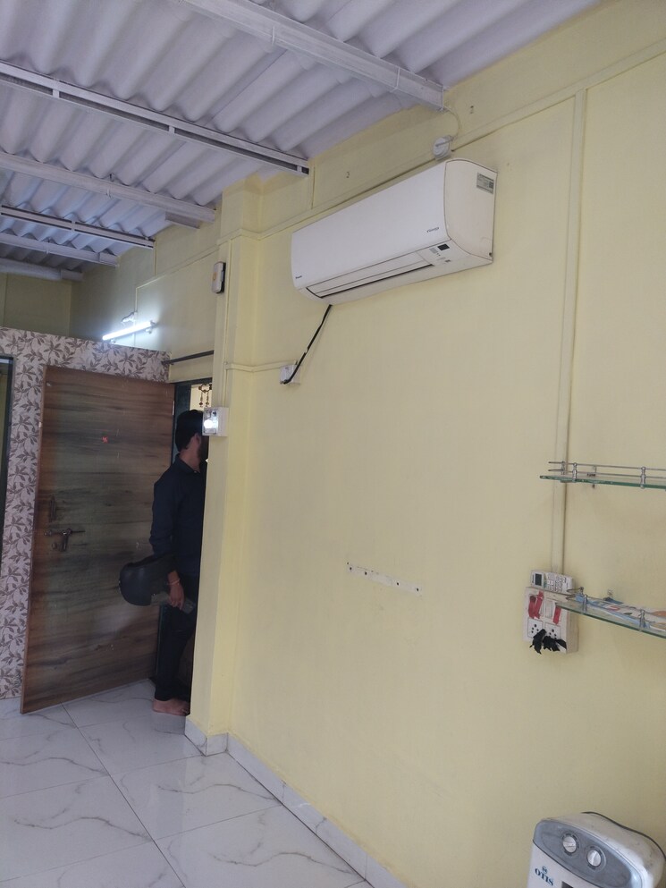 Bathroom, swastik-park 1 RK 250 Sq.Ft. Independent House In Chembur Mumbai 8350388