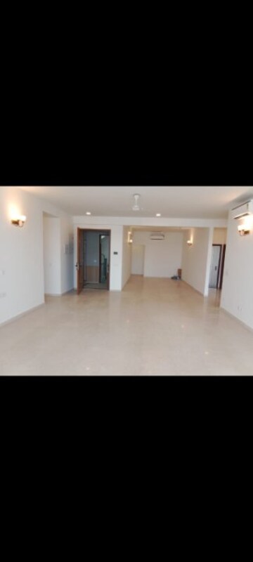 Living Room in 5 BHK Builder Floor at DLF Alameda, Sector 73 – for Sale