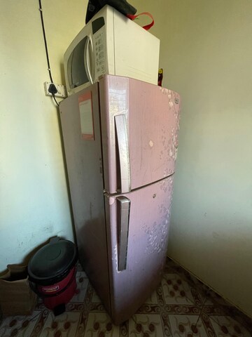 Furnished Amenities in 1 RK Apartment at Vile Parle West – for Rent