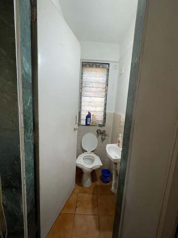 Bathroom in 1 RK Apartment at Vile Parle West – for Rent