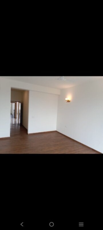 Room in 5 BHK Builder Floor at DLF Alameda, Sector 73 – for Rent