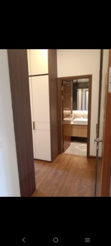  5 BHK Builder Floor at DLF Alameda, Sector 73 – for Rent