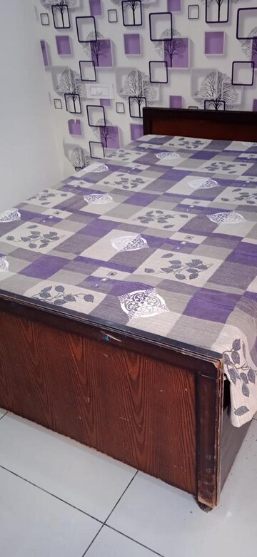 Bedroom in 2 BHK Apartment at Skynet Towers, Patiala Road – for Rent