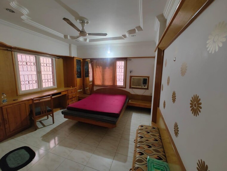 Room, jetalpur 3 Bedroom 2100 Sq.Ft. Apartment In Jetalpur Vadodara 8350650