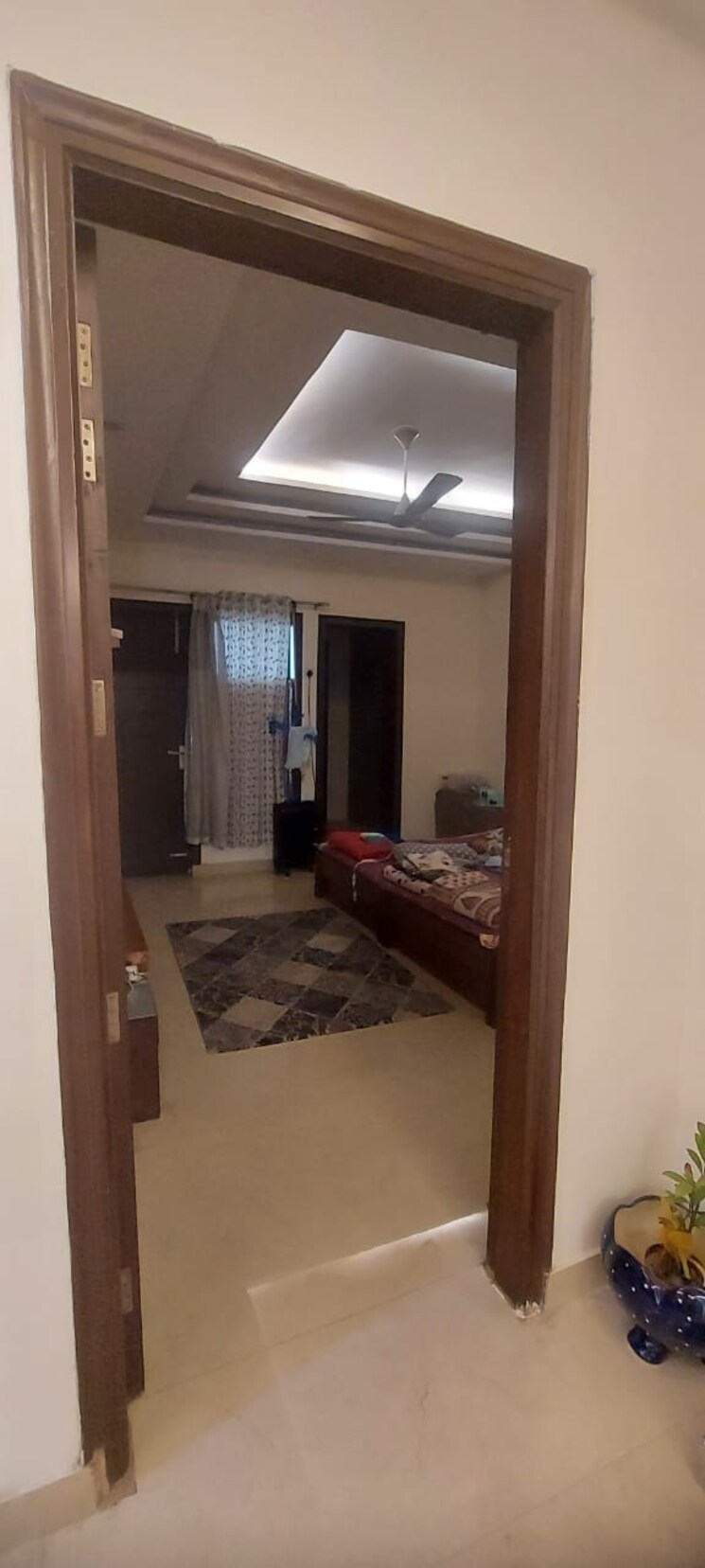 Room, sector 31 2.5 Bedroom 250 Sq.Yd. Builder Floor In Sector 31 Faridabad 8350673