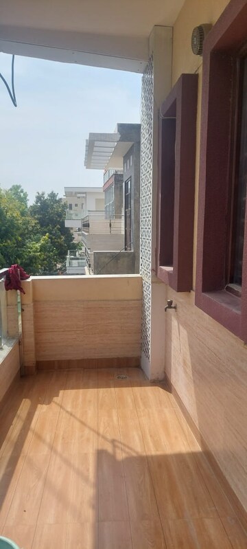 Bathroom in 2.5 BHK Builder Floor at Sector 31 – for Rent