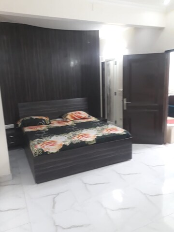 Bedroom in 5 BHK Villa at Sector 50 – for Rent