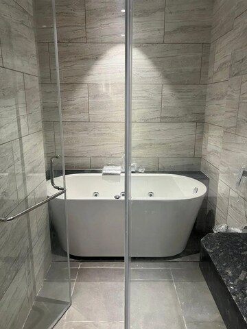 Bathroom in 4 BHK Apartment at Rustomjee Crown, Prabhadevi – for Rent