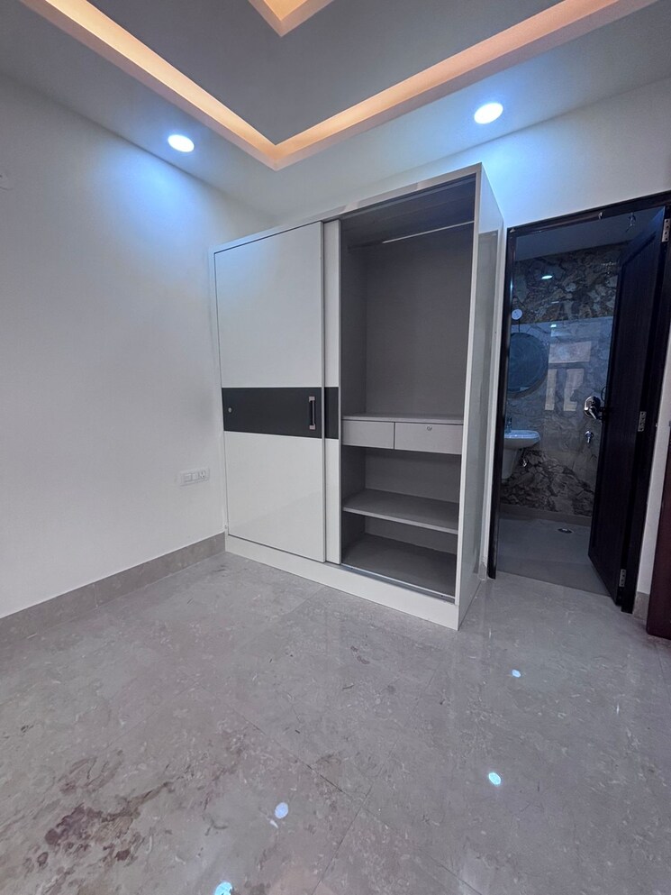 Room, saket 3 Bedroom 1800 Sq.Ft. Builder Floor In Saket Delhi 8350714