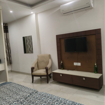 Living Room in 1 RK Builder Floor at Malviya Nagar – for Rent
