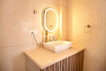 Bathroom in 3.5 BHK Builder Floor at SS Almeria, Sector 84 – for Sale