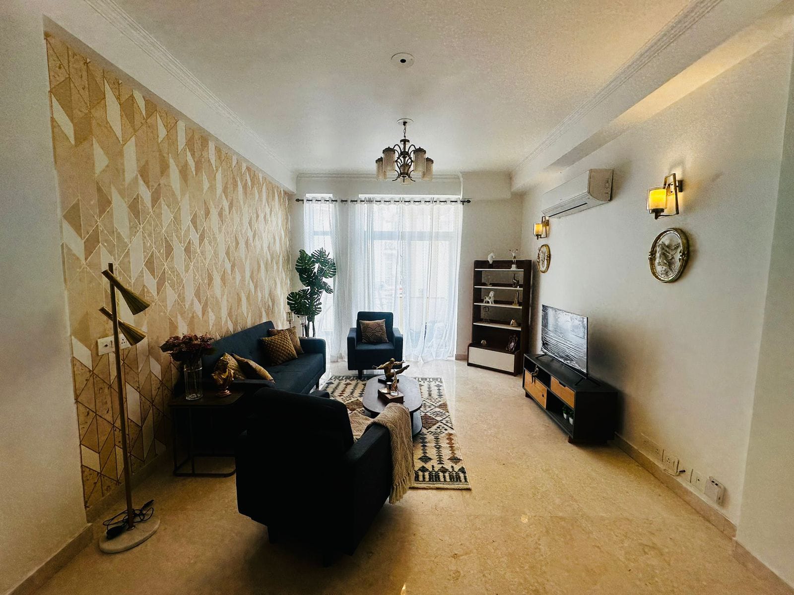 3.5 BHK + Servant Room Builder Floor For Sale in SS Almeria