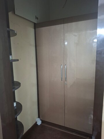 Furnished Amenities in 3 BHK Apartment at Raheja Vedas, Sector 108 – for Rent