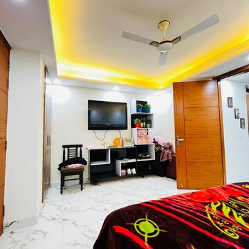 Room in 1 BHK Apartment at Paryavaran Complex – for Rent