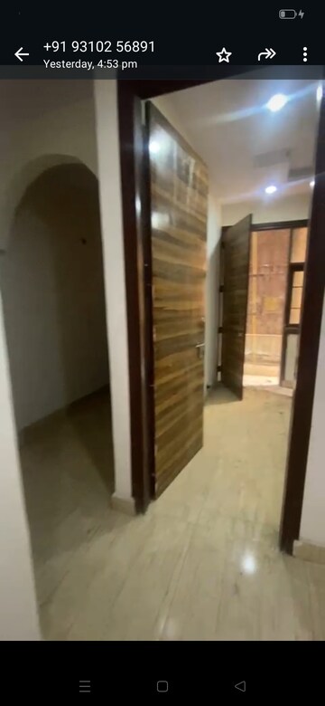 Building Lobby in 1.5 BHK Builder Floor at Uttam Nagar – for Rent