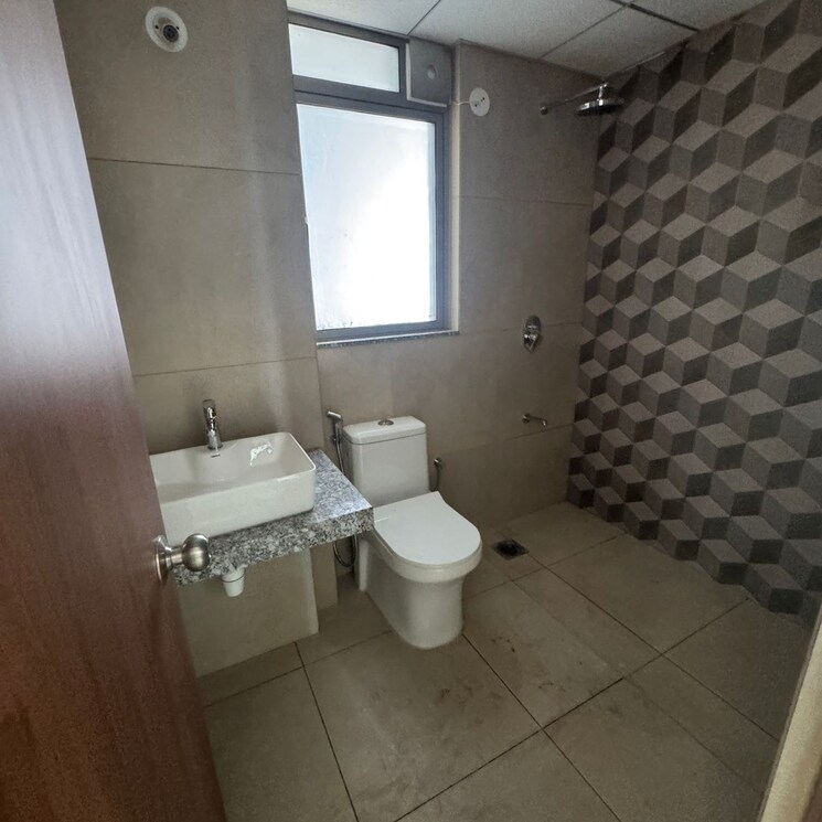 Bathroom, kalpataru-immensa-b 3 Bedroom 944 Sq.Ft. Apartment In Kolshet Industrial Area Thane 8350829
