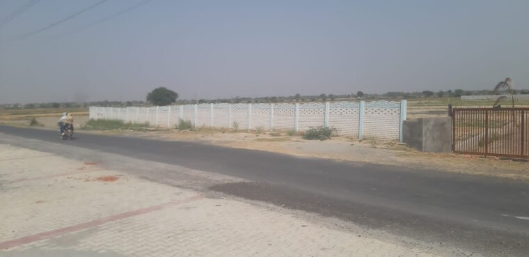 Exterior View, upsidc site b  1000 Sq.Yd. Plot In Upsidc Site B Greater Noida 8350830