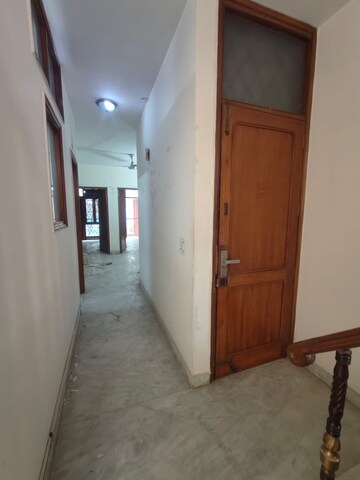 Building Lobby in 3 BHK Builder Floor at Hauz Khas – for Rent