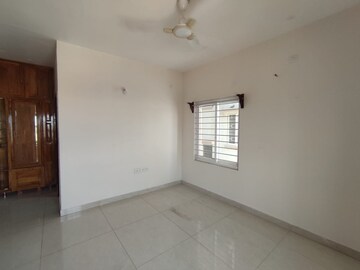 Room in 4 BHK Apartment at NCC Urban One, Narsingi – for Rent
