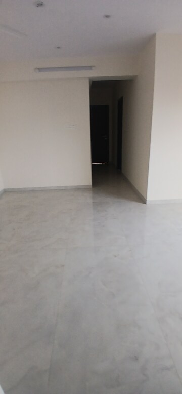 Room in 2 BHK Apartment at Gitanjali Apartment Chembur, Chembur – for Sale