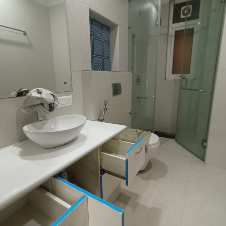 Attached Bathroom, sukhdev vihar 4 Bedroom 3000 Sq.Ft. Builder Floor In Sukhdev Vihar Delhi 8350973